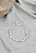 Load image into Gallery viewer, CHOKER MIT MUSCHELN